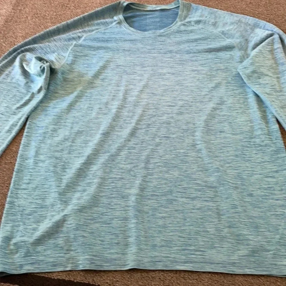 Lululemon metal vent tech - Picture 7 of 17